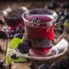 Le thé aux trois fruits noirs des Frères Dammann vous enchantera à tous moments de la journée