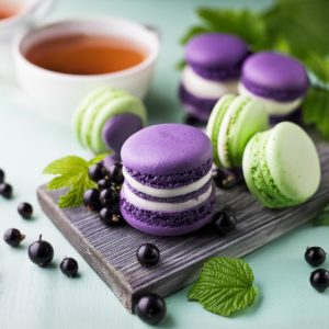 Macaron au thé vert Macaron Cassis Violette