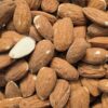 Amandes entières brûtes