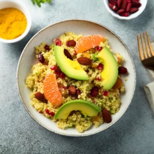 Salade de Quinoa au Curcuma, Agrumes, et Avocat