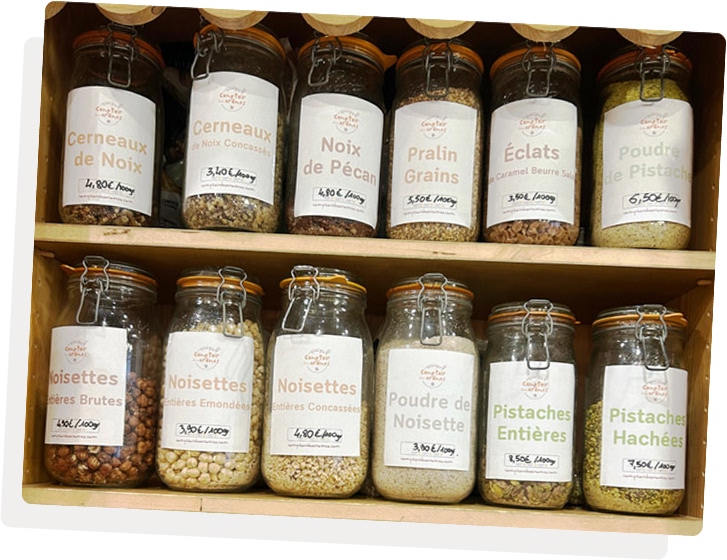 Vente d’épices en ligne au Comptoir des Arômes, avec une sélection d’épices, herbes, sels, poivres et mélanges aromatiques pour cuisiner maison.